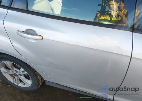 2014 Ford Focus Se из США, поврежденный, VIN 1FADP3F20EL431652